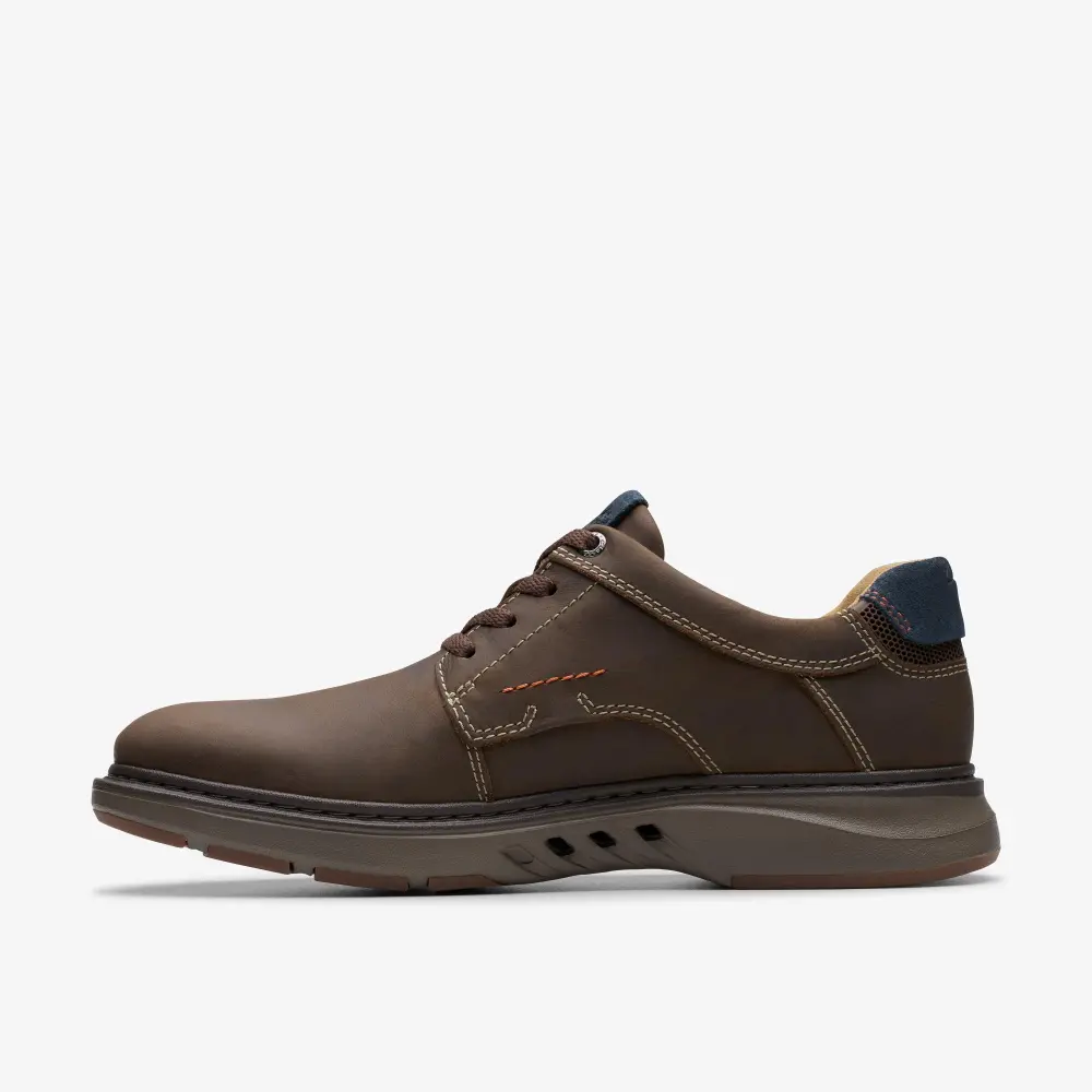 Clarks Herren Un Briley Pace Schuhe aus braunem Nubukleder online