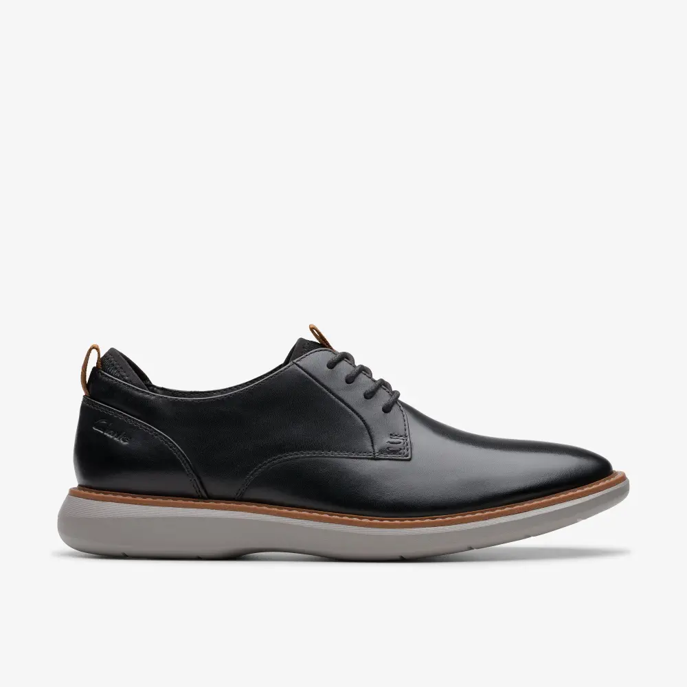 Herren-Oxfordschuhe aus schwarzem Leder, Modell Brantin online