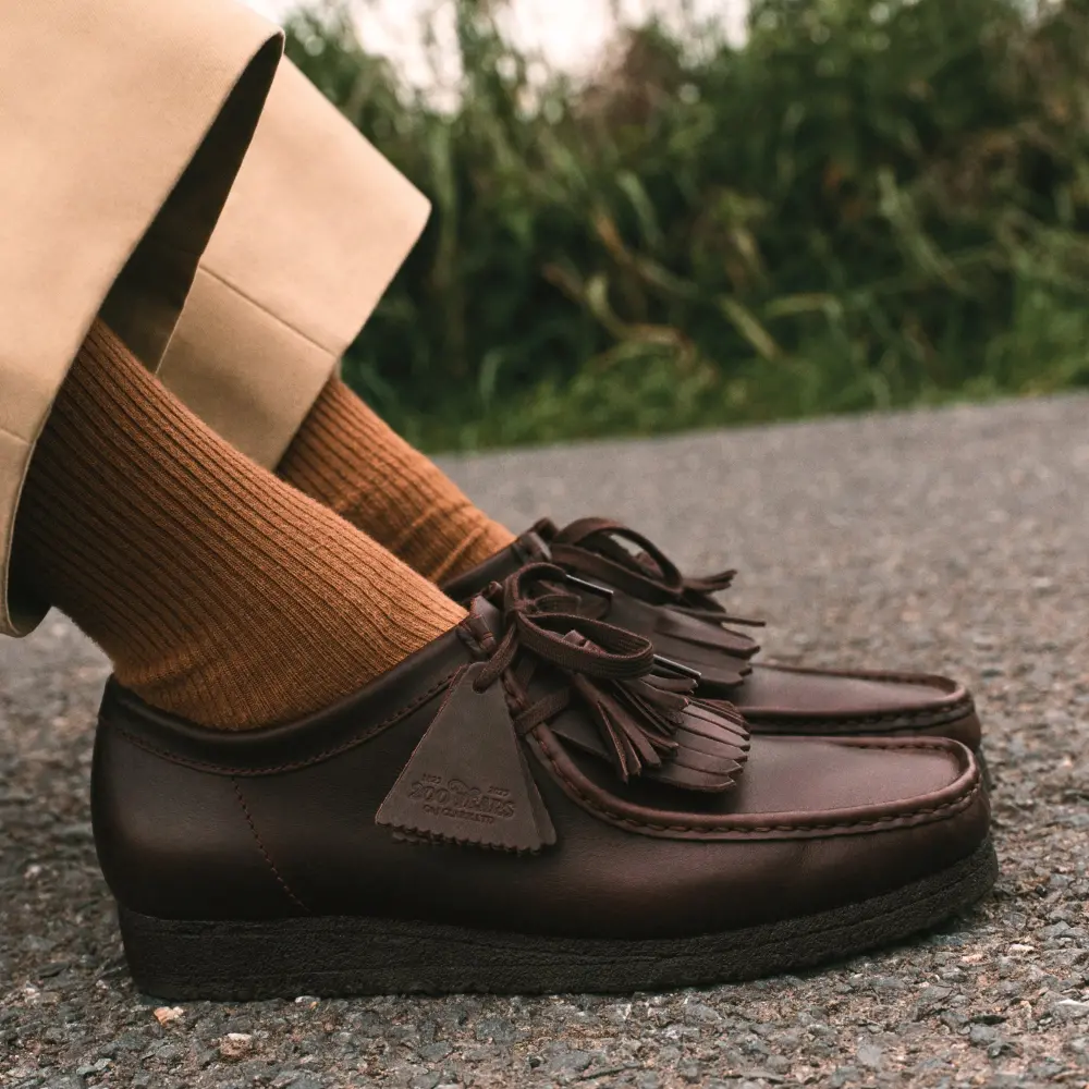 Herren-Wallabees aus lila-traubenfarbenem Leder online