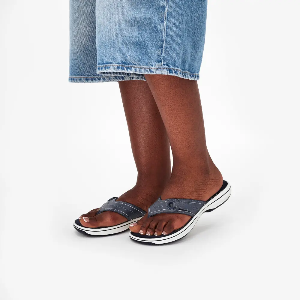 Breeze Reyna Navy Cloudsteppers™ Flip-Flops für Damen online