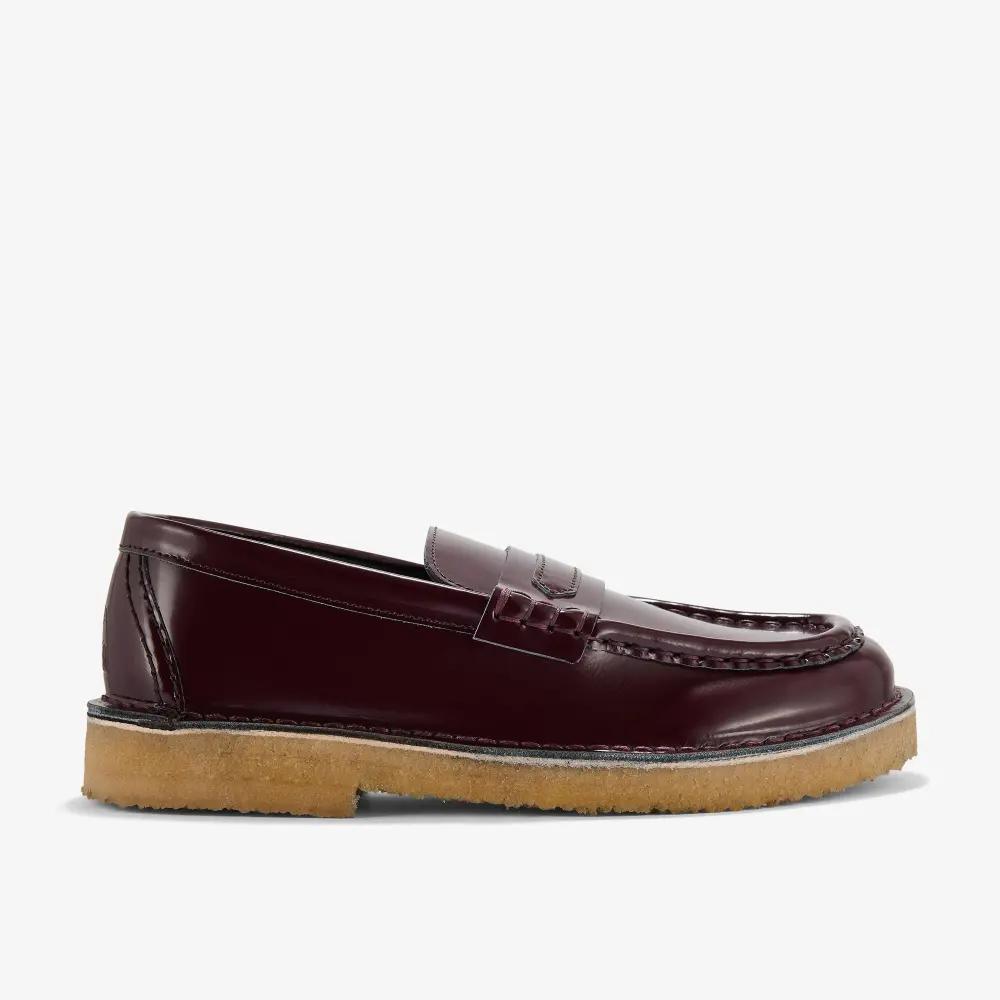 Nomad Damen-Loafer. Weinrote Lackschuhe online